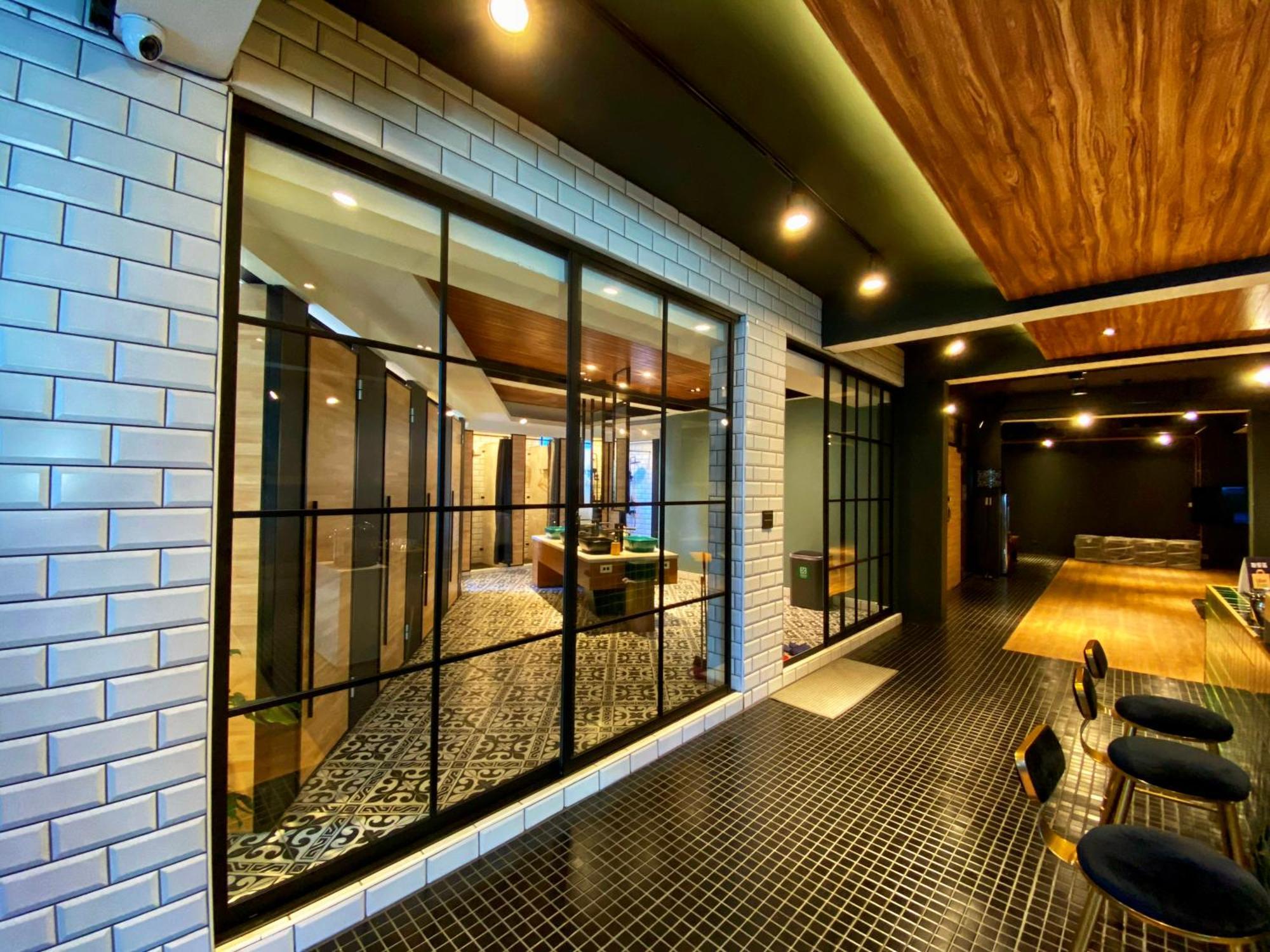 Perbed Hostel-Taichung Station Exteriér fotografie